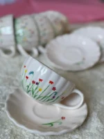 فنجان همیشه بهار